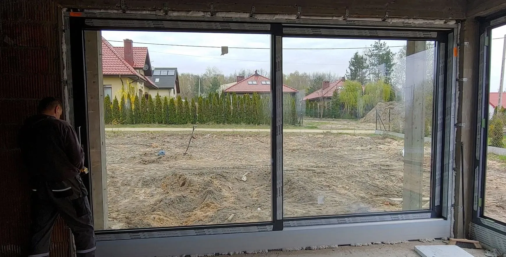 Montaż drzwi tarasowych przesuwnych HS w domu w Sosnowcu